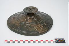 Foto von Bronzedeckel (NHMW-PRAE-025830)
